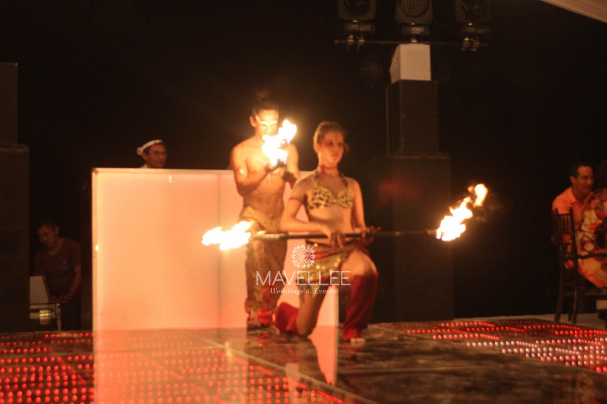Wedding cancun-Planners-fire shows for events-fire shows company-men and women on fire-27
